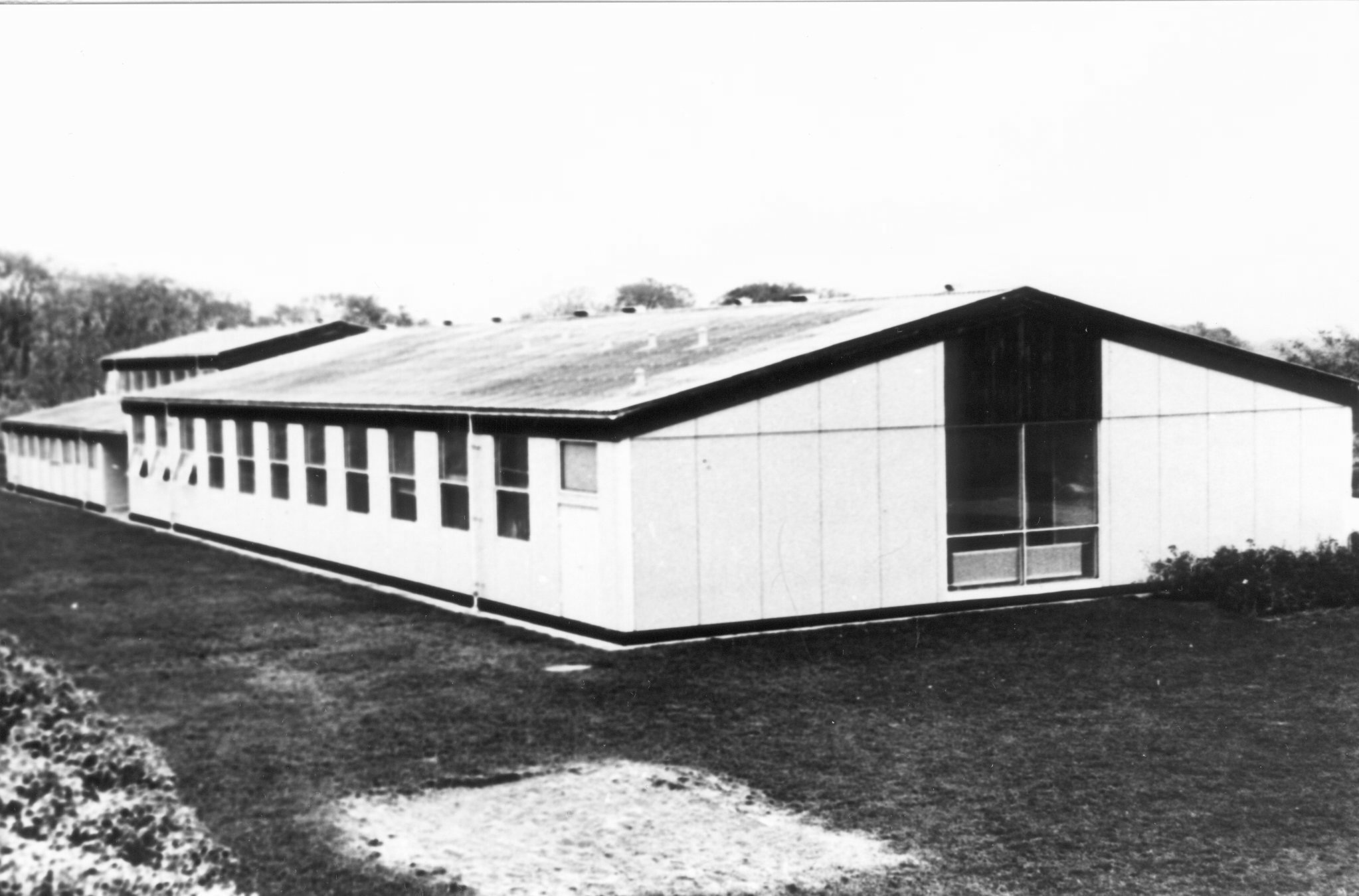 Den nyopførte Ellidshøj Skole i 1958 Den nyopførte Ellidshøj Skole i 1958