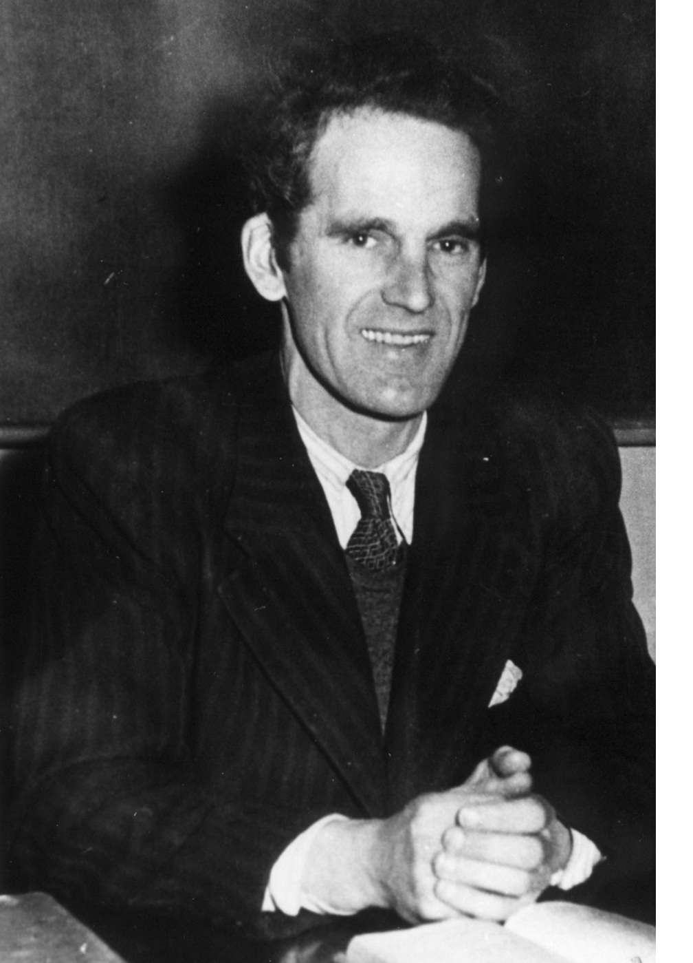 Erling Valdbjørn Førstelærer på Ellidshøjskole fra 1953 Erling Valdbjørn Førstelærer på Ellidshøjskole fra 1953